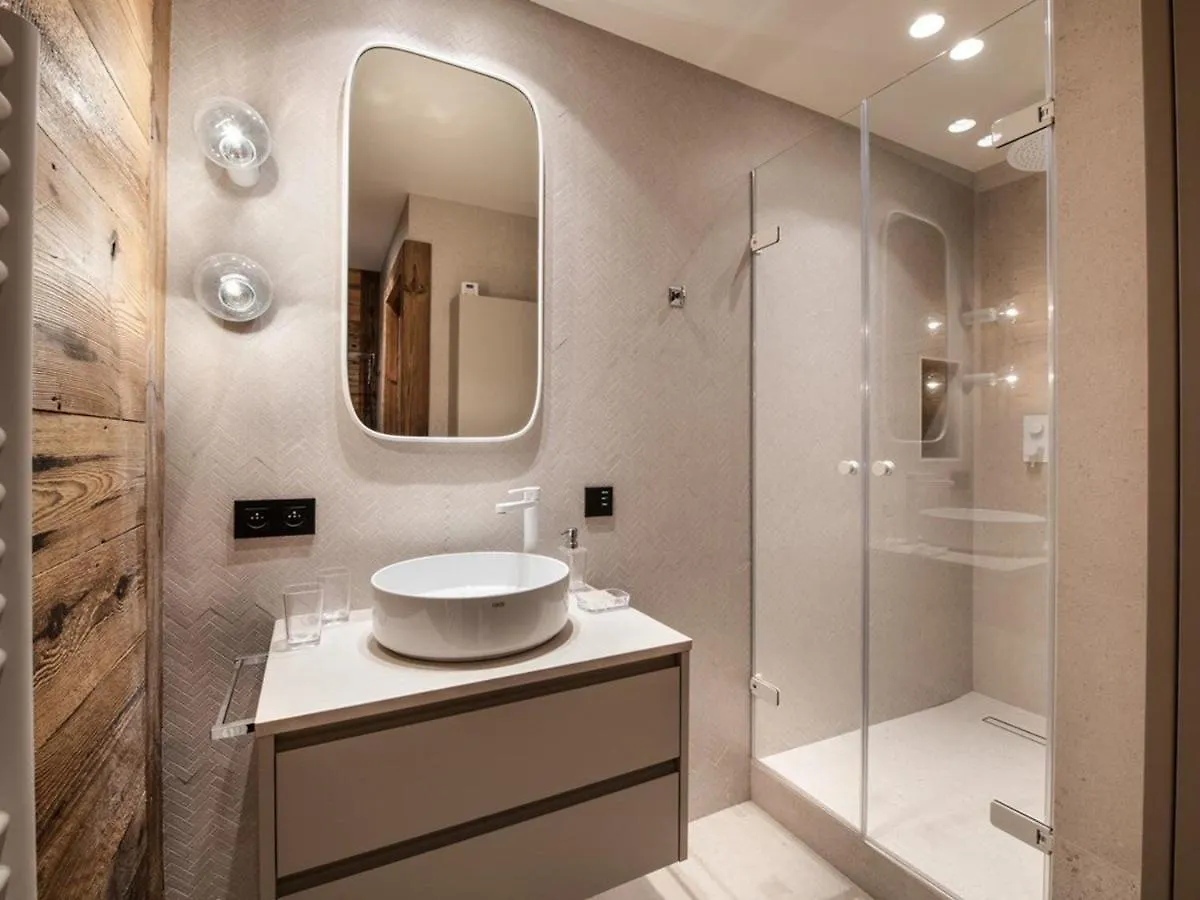 Chalet Luxe 5* Pour 14 Pers. A La Rosiere Avec Hammam - Fr-1-398-622 Montvalezan France